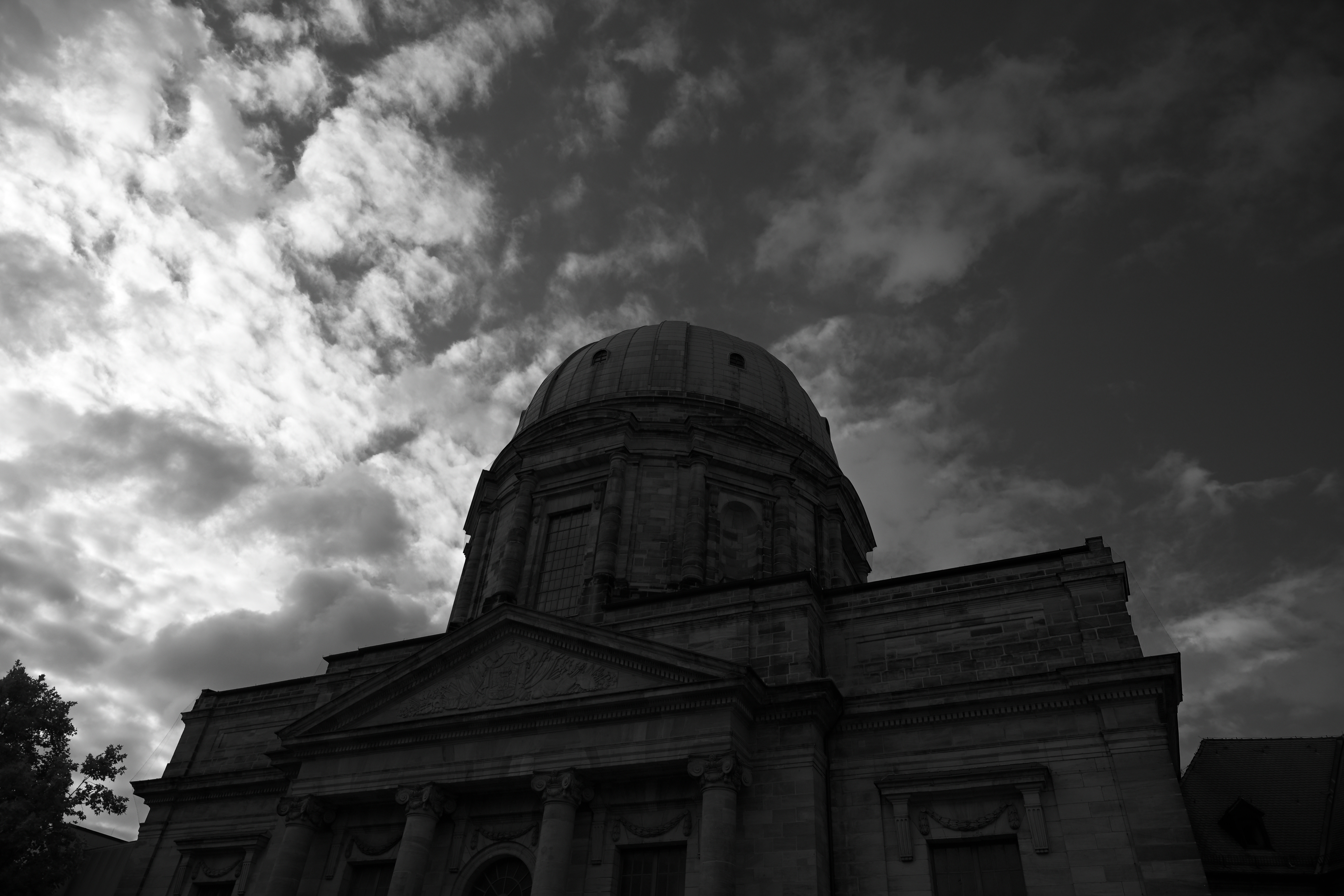 Dawnting architecture